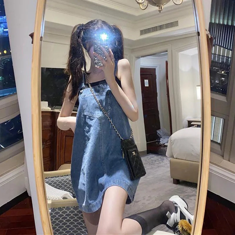 Korean Version of Cute and Fresh Denim Overalls Dress. A New Summer Retro Mid-length Loose Slits Dress with Pockets for Women