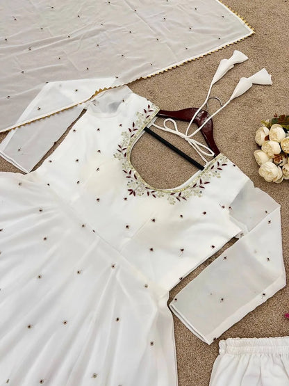 Wholesale Price Ladies Readymade Kurta Kurti Set Women's Clothing From India