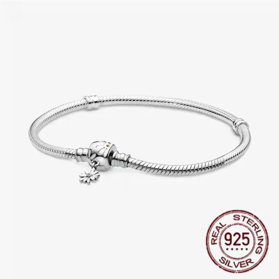 The best-selling S925 sterling silver heart-shaped crown snake bone chain is perfect for the original DlY bracelet! A perfect je