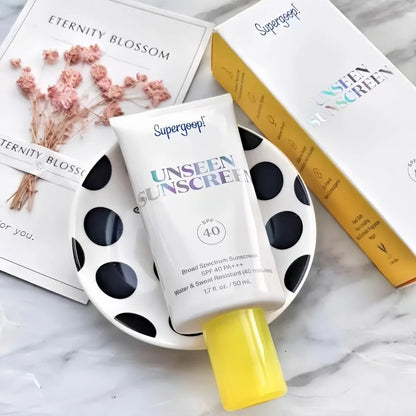 SUPERGOOP Unseen Sunscreen Broad Spectrum Sunscreen / SPF 40 PA Supergoop Glow Screen SPF 40 PA+++50ml