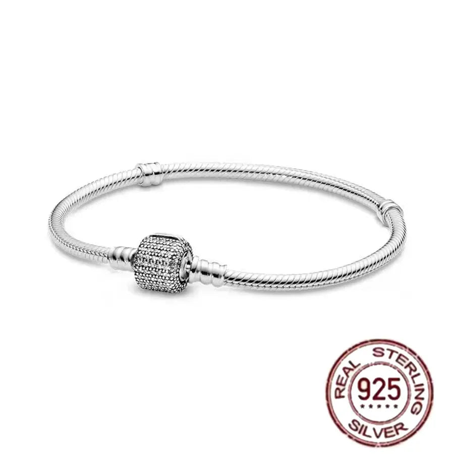 The best-selling S925 sterling silver heart-shaped crown snake bone chain is perfect for the original DlY bracelet! A perfect je